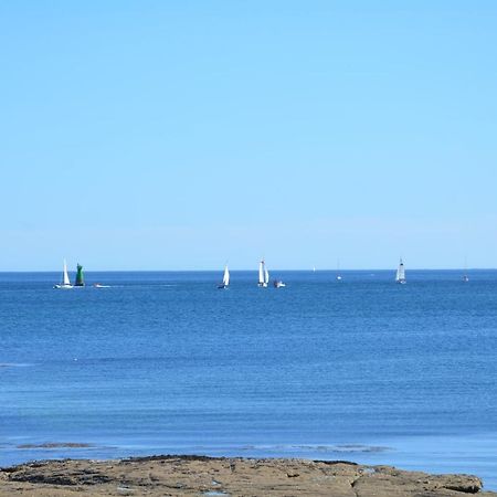 Votre Vue, La Mer, Les Bateaux !!! Wir Sprechen Flieben Deutsch, Touristentipps, We Speak English كونكارنو المظهر الخارجي الصورة