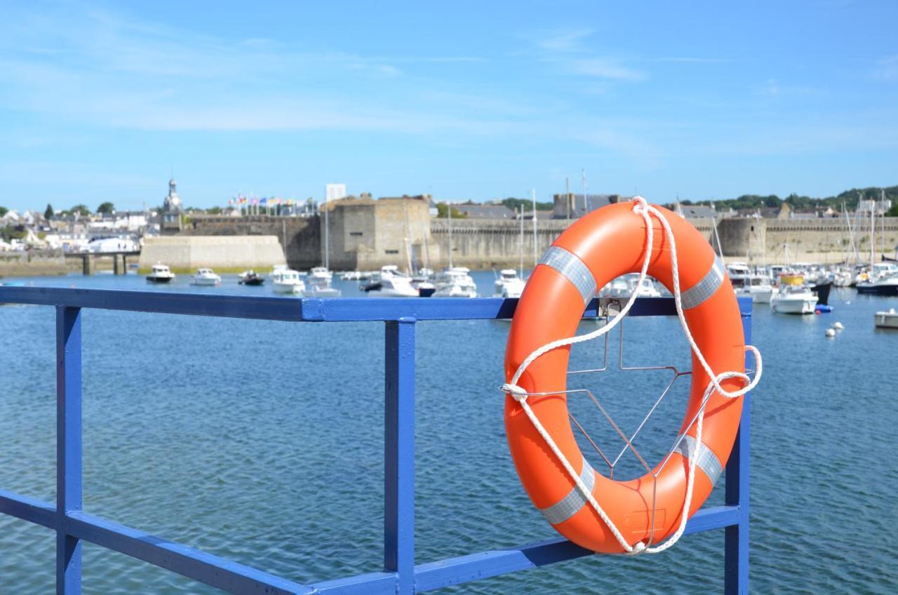 Votre Vue, La Mer, Les Bateaux !!! Wir Sprechen Flieben Deutsch, Touristentipps, We Speak English كونكارنو المظهر الخارجي الصورة